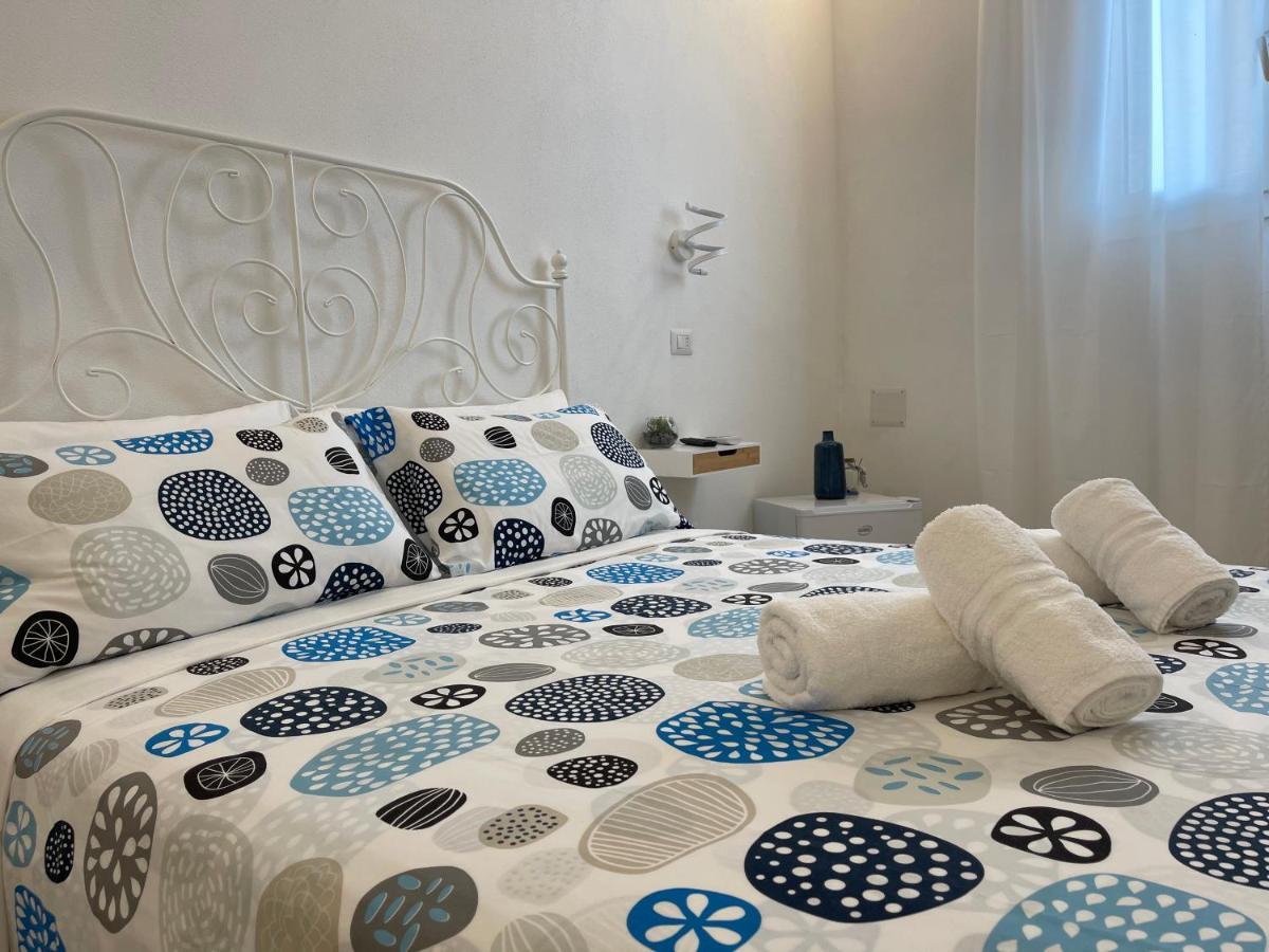 White Shell Rooms Accomodation Fast Check-In 阿尔盖罗 外观 照片