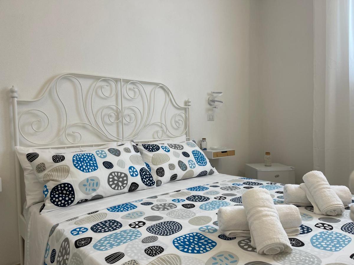 White Shell Rooms Accomodation Fast Check-In 阿尔盖罗 外观 照片