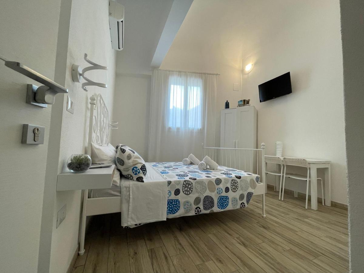 White Shell Rooms Accomodation Fast Check-In 阿尔盖罗 外观 照片